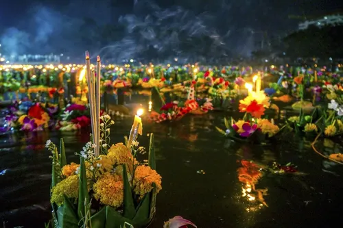 Ảnh thumbnail trip - Lịch trình Chơi lễ Loy Krathong (tháng 11) TIẾT KIỆM tại Bangkok | Hội THẢ HOA ĐĂNG hoành tráng nhất Đông Nam Á